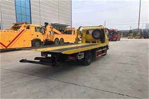 闸北非事故拖车