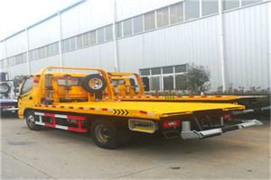 闸北附近拖车救援搭电